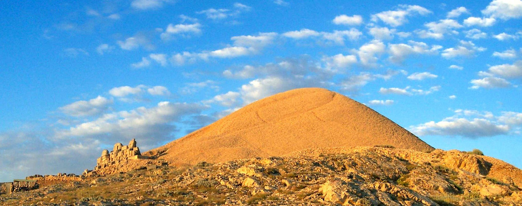 Worshipping Nemrut