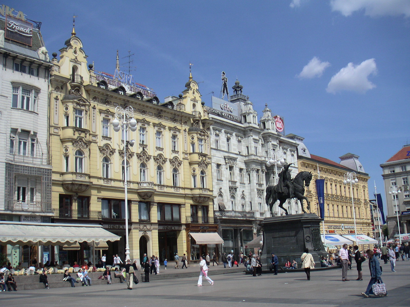 Zagreb trg bana Jela C4 8Di C4 87a