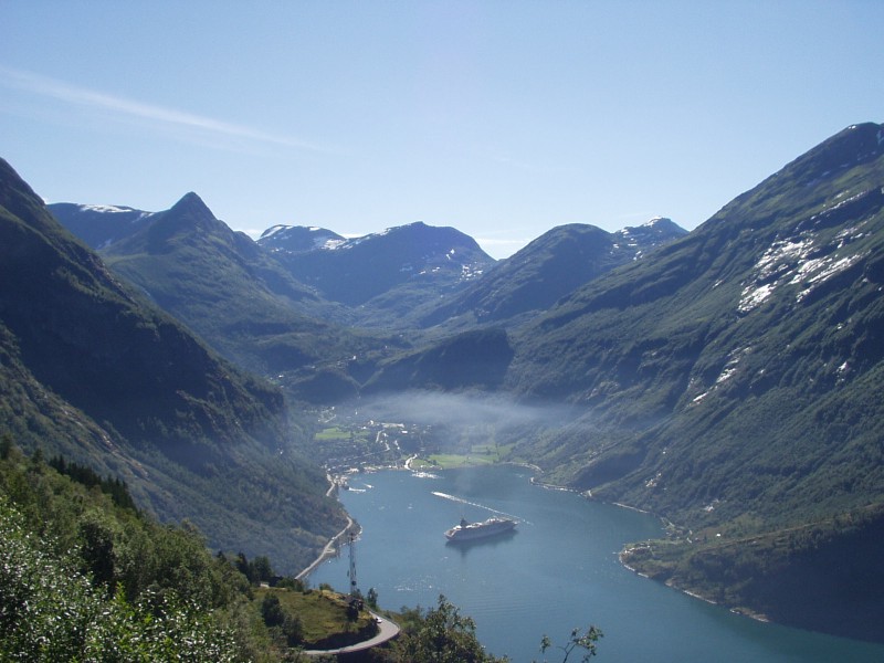 Geiranger from Oernesvingen2