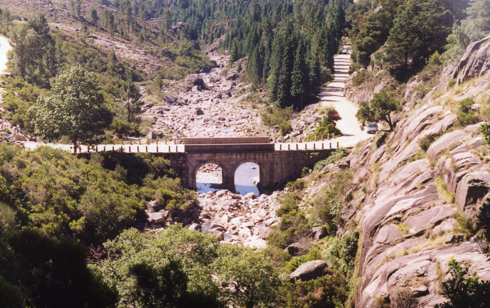 Ponte sobre o Rio Arado