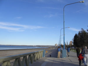 300px Beach at Puerto Madryn