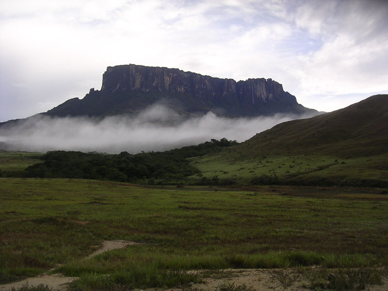Mt Kukenan in Venezuela 001
