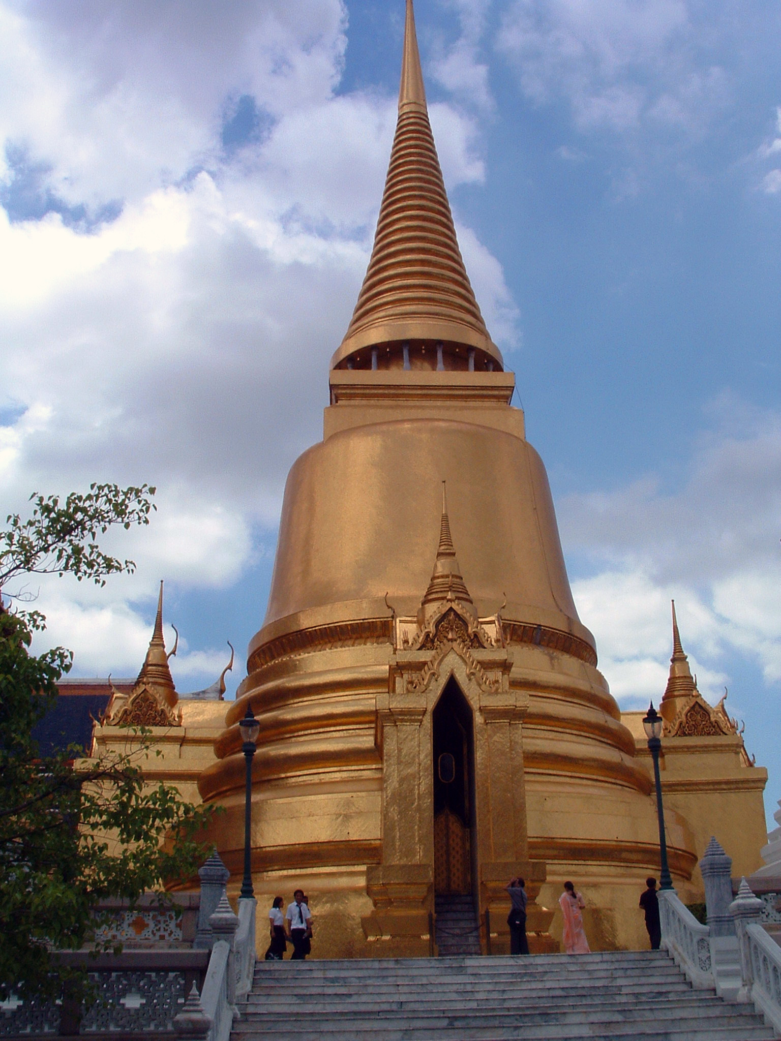 Bangkok Wat Phra Kaew Phra Sri Rattana Chedi